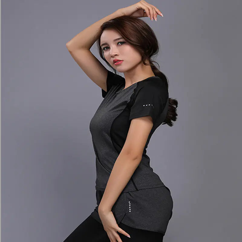 Women's Yoga T-Shirt - Short Sleeve Quick-Dry Fitness