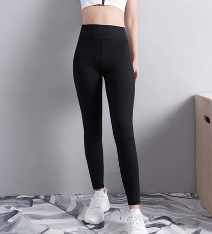 Women's Pocketed Fitness Leggings for Yoga and Running